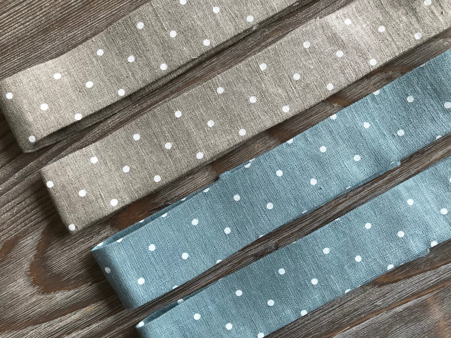 Headband, hairband made from linen. Polka dots