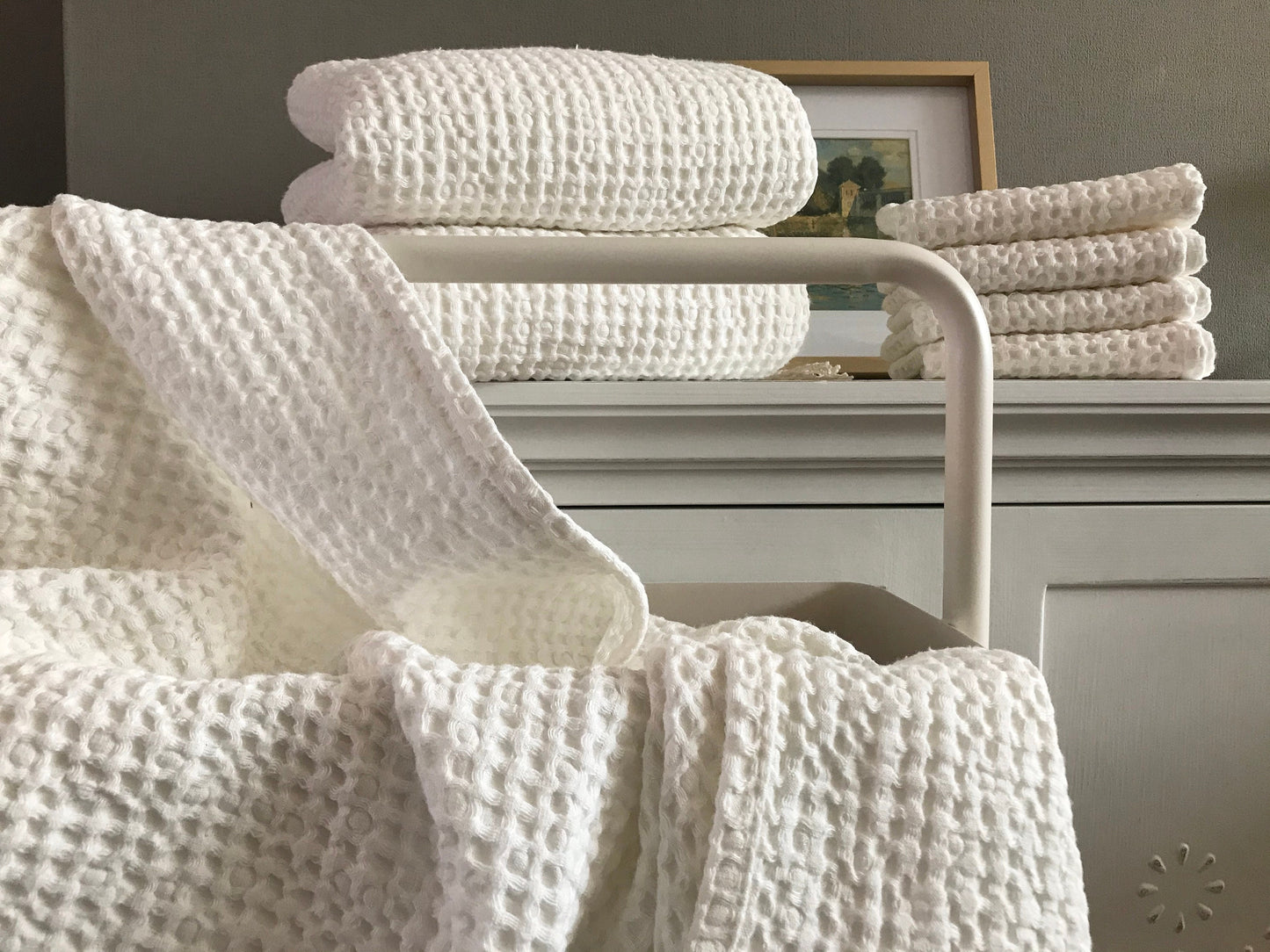 Bath waffle weave towel. Linen cotton blend. White.