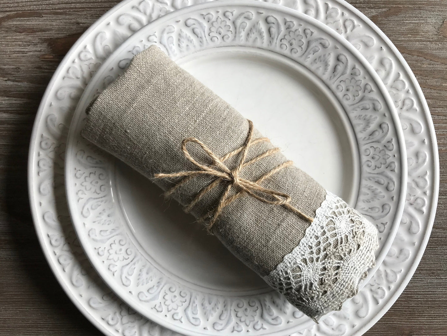 Linen napkins with lace. Natural linen color