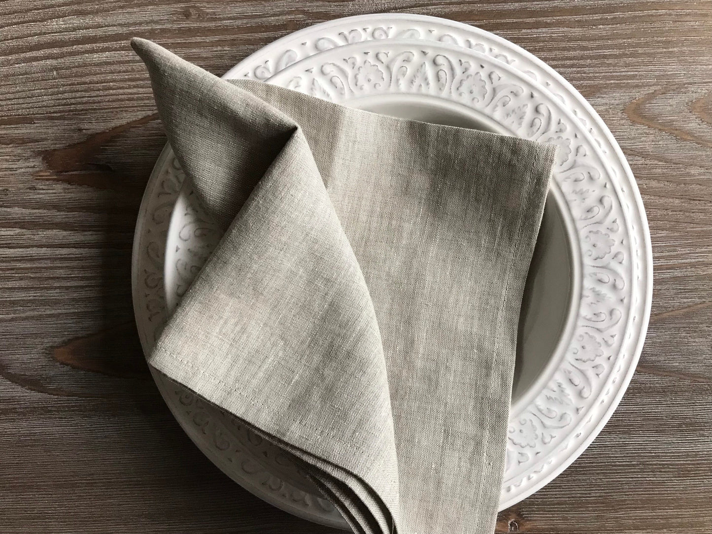 100% Linen Napkins. Natural linen