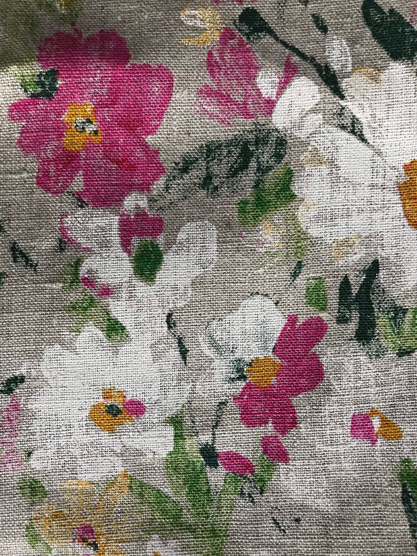 100% linen pillow cover. Floral aquarelle print
