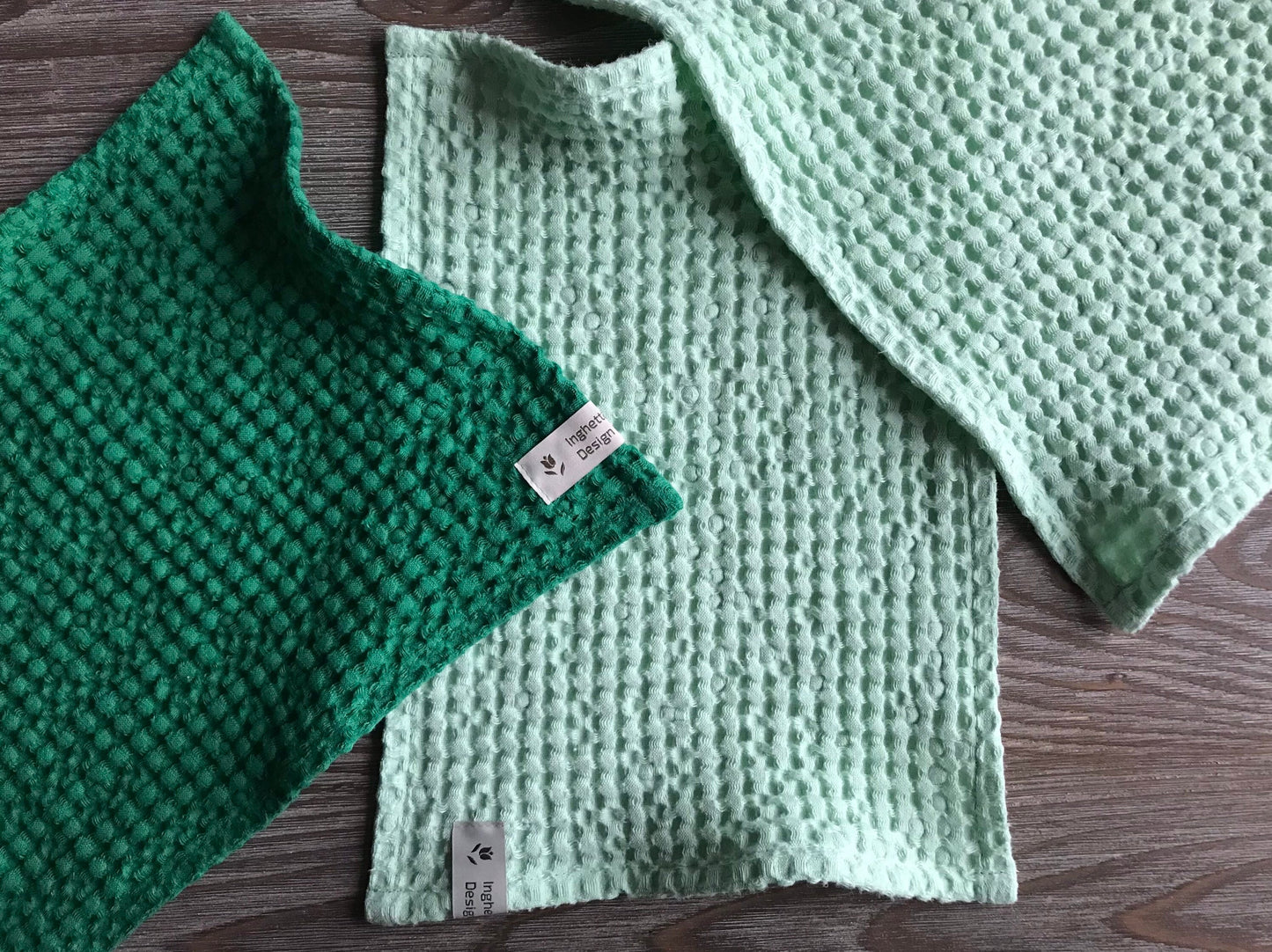 Set of 4 kitchen waffle linen dish clothes. Mint, emerald green