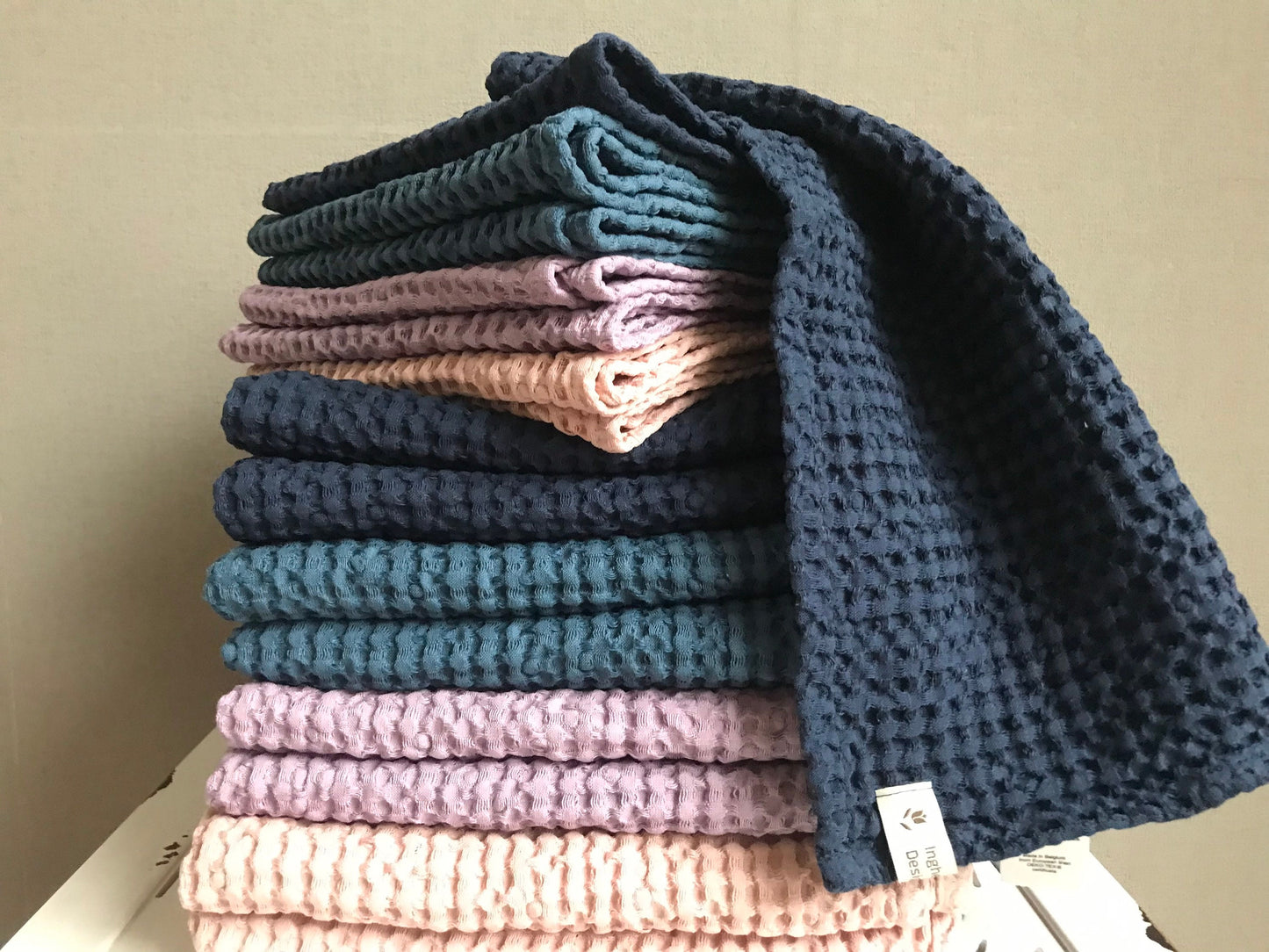 Linen waffle hand towel. Assorted colors.