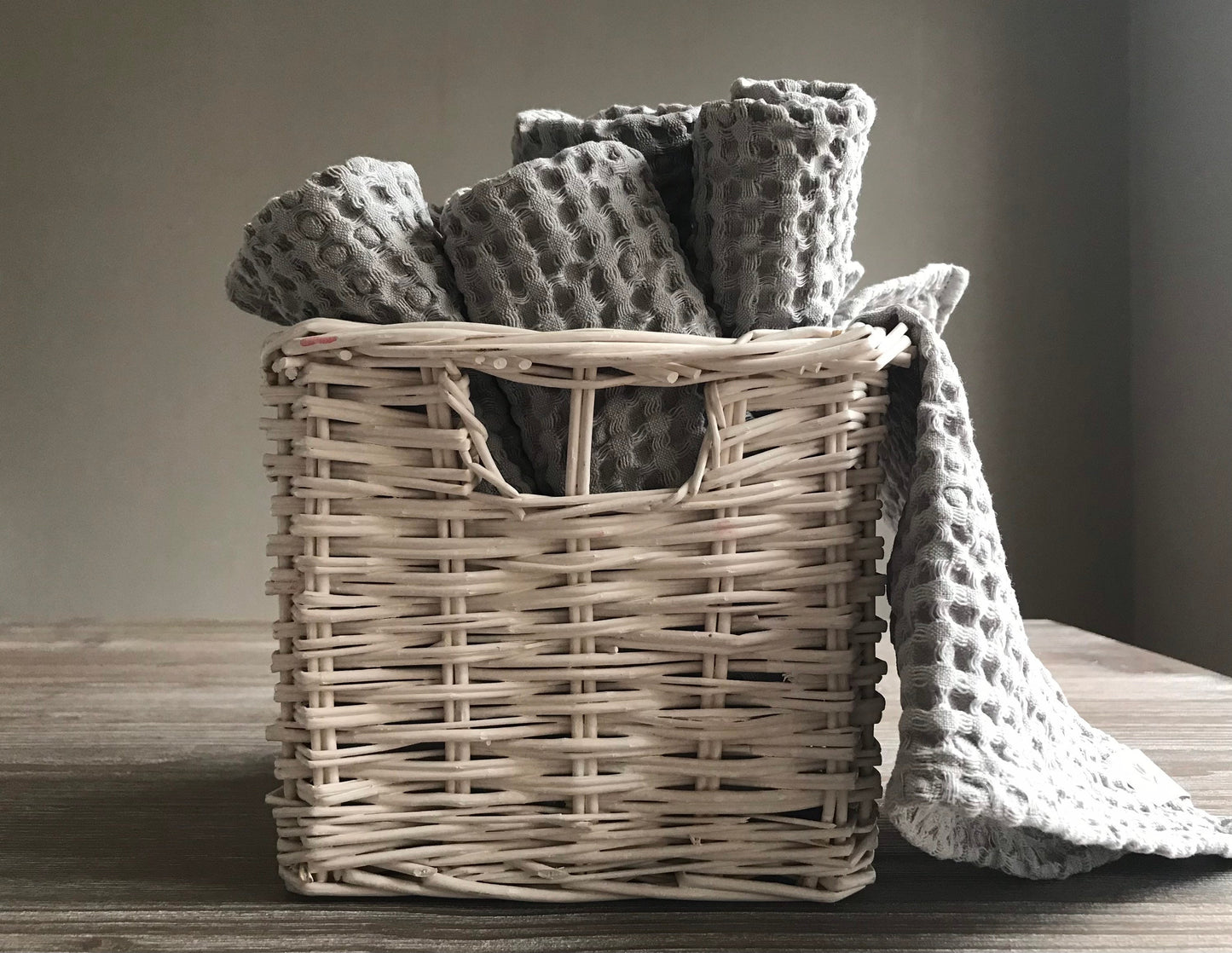 Kitchen linen dish cloth. Set of 4. Light gray