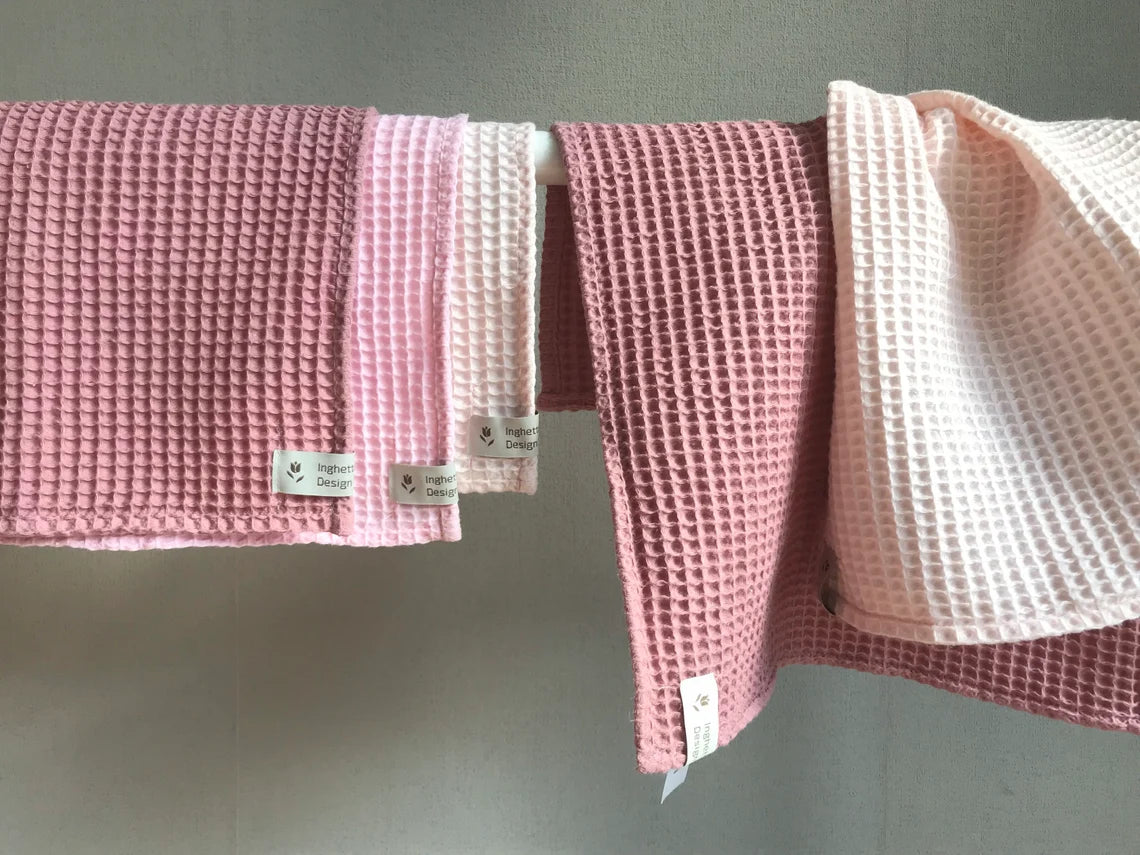 FREE GIFT for order over 79 euro. Cotton fingertip waffle towel in chosen color