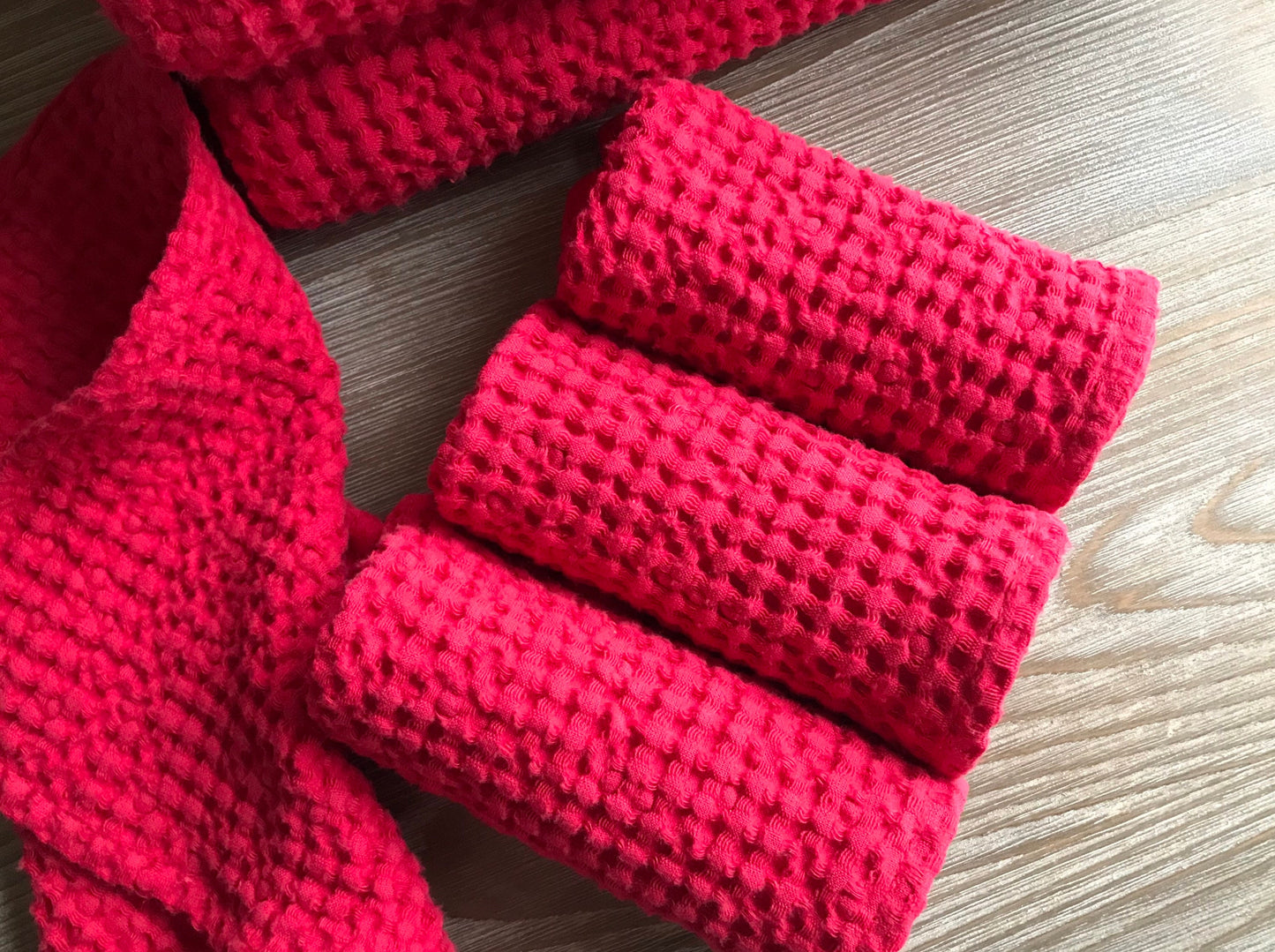 Fingertip linen waffle towel. Small face towel. Red